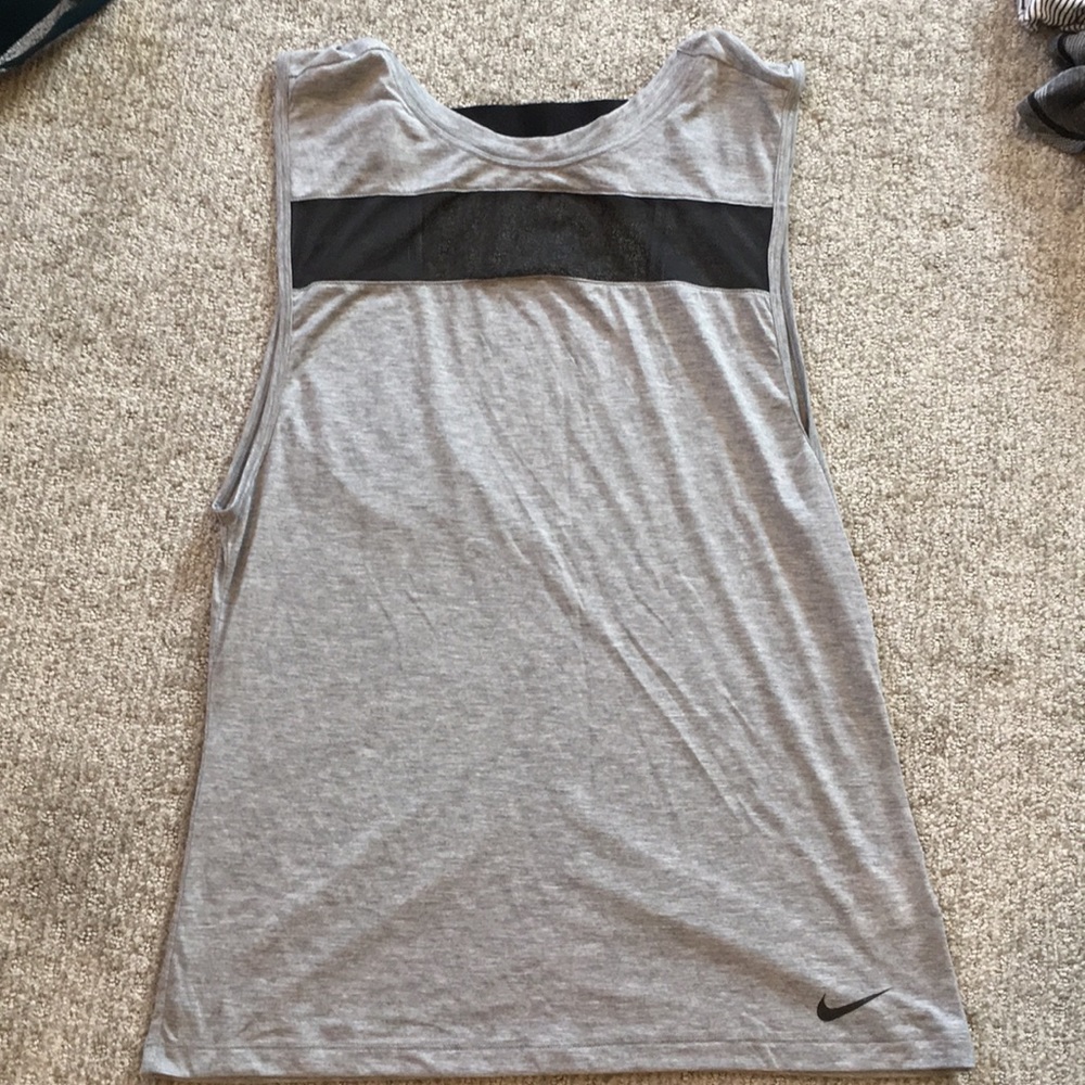 Nike workout tank